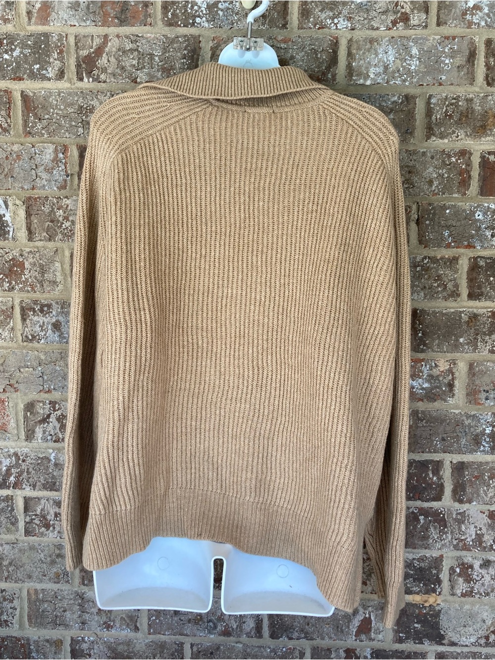 Vince Camuto  Knit Sweater with Collar size Medium Camel - Picture 4 of 9